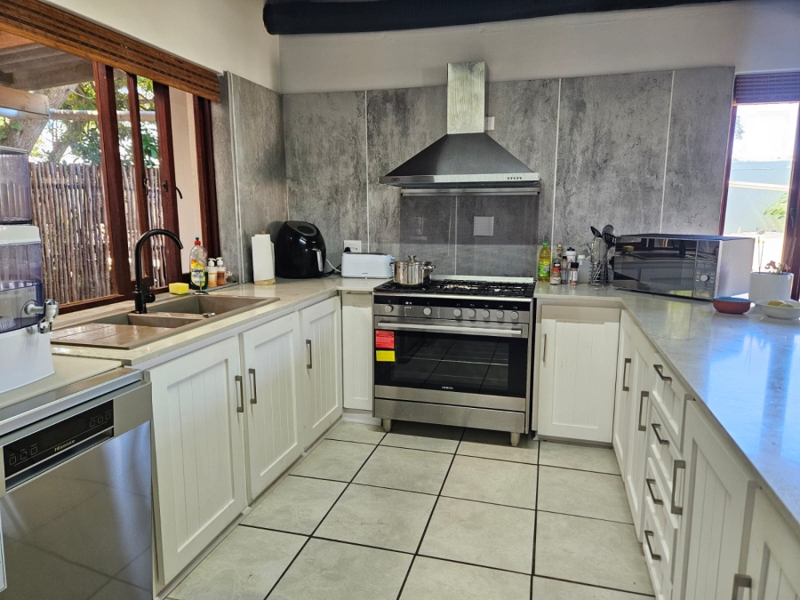 4 Bedroom Property for Sale in Stilbaai Wes Western Cape